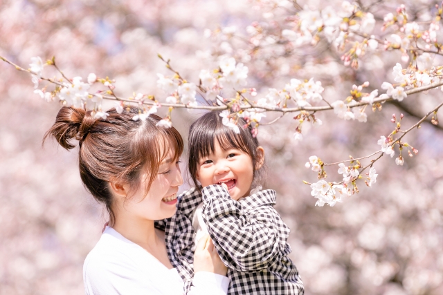 お母さんと子どものイメージ